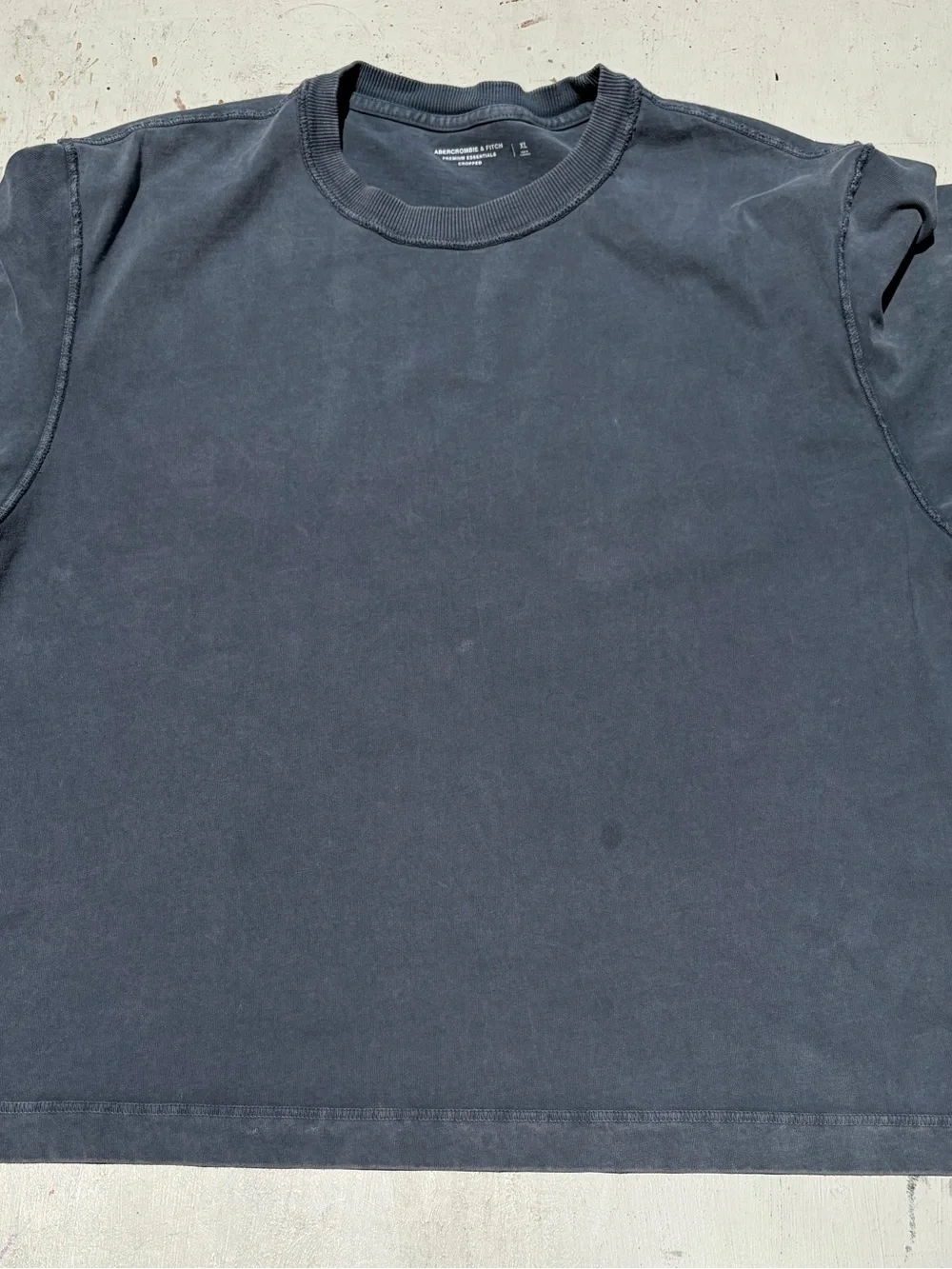 Men's Abercrombie and Fitch T-Shirt Gray Blue XL Solid Cropped Essentials City - Picture 2 of 10